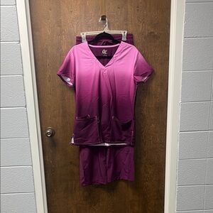 GT Performance Women's pink and maroon scrub set size medium